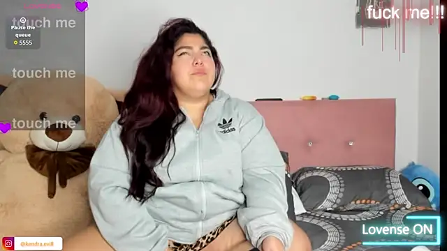 Snapshot of kendra_lil_evill chatting on September 2025 11:15:01 AM kendra lil evill online show from September 2025 11:15:01 AM