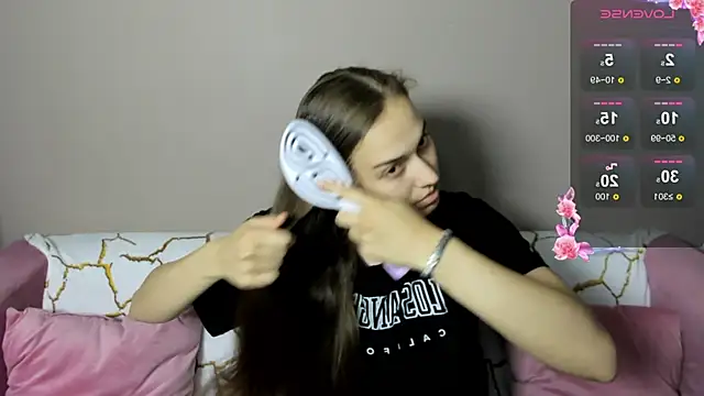 Alisa  Kelly online show from September 2025 12:55:01 AM