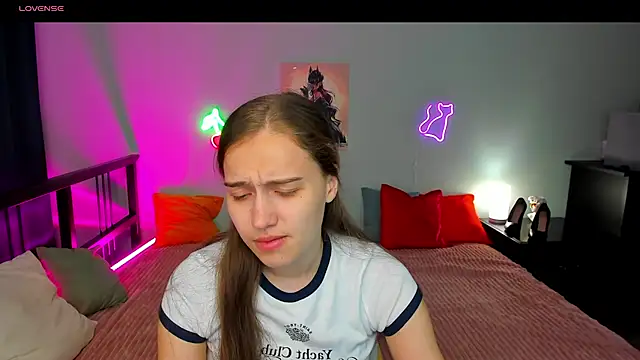 Alisa  Kelly online show from October 2025 12:42:02 AM