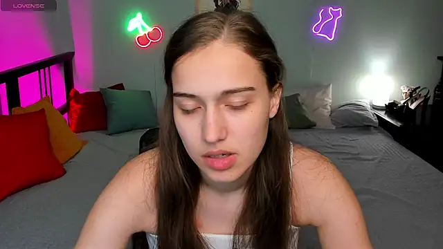 Alisa  Kelly online show from October 2025 01:17:02 AM