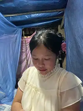 O o UwU o O online show from October 2025 08:23:02 AM