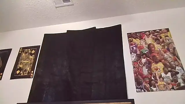 Snapshot of sexybigdick04 chatting on November 2025 08:08:01 PM sexybigdick04 online show from November 2025 08:08:01 PM