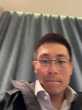 Snapshot of miniyellower chatting on October 2025 12:52:02 PM miniyellower online show from October 2025 12:52:02 PM