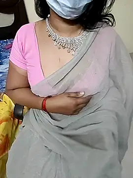 Snapshot of tamilmaha12 chatting on October 2025 08:37:01 AM tamilmaha12 online show from October 2025 08:37:01 AM