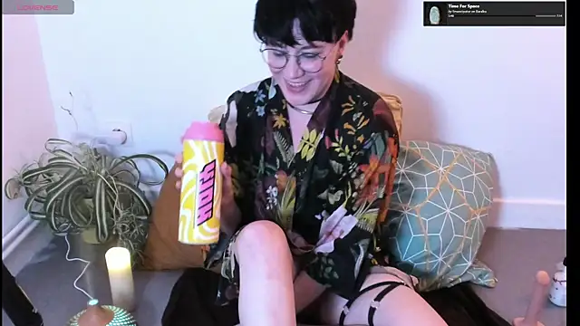 Snapshot of MossPrince chatting on September 2025 07:41:01 PM MossPrince online show from September 2025 07:41:01 PM