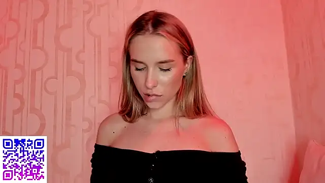 Snapshot of ElysiaXo chatting on September 2025 09:08:02 PM ElysiaXo online show from September 2025 09:08:02 PM