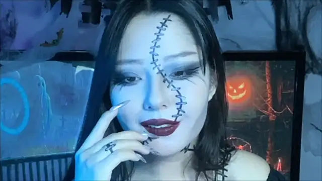 Snapshot of WonderMira chatting on October 2025 01:39:01 PM WonderMira online show from October 2025 01:39:01 PM