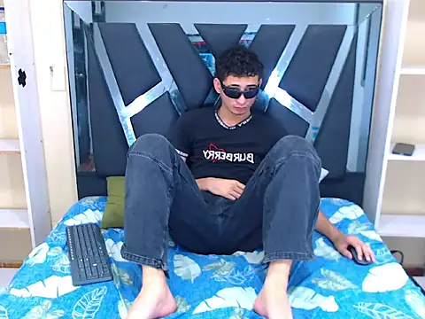  Gsus online show from September 2025 12:49:02 PM