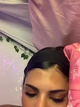 luluzinhax online show from October 2025 06:08:02 PM