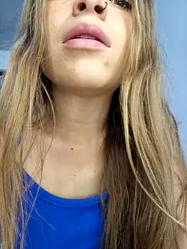 emily-scott online show from September 2025 07:08:02 PM