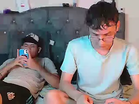 logan willyams  online show from September 2025 09:25:01 PM