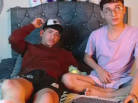 logan willyams  online show from September 2025 10:54:01 PM