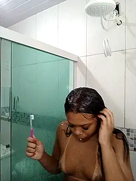 Snapshot of SereiaHott chatting on October 2025 07:04:02 PM SereiaHott online show from October 2025 07:04:02 PM