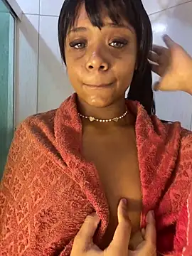 Snapshot of SereiaHott chatting on November 2025 09:03:02 PM SereiaHott online show from November 2025 09:03:02 PM