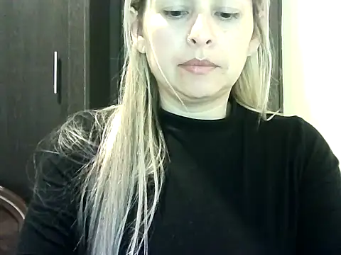 Valery  Rouse  online show from November 2025 03:31:01 AM