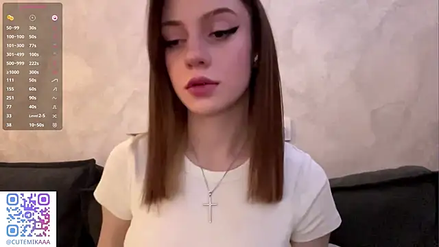 Snapshot of MustangMuse chatting on October 2025 01:00:02 PM MustangMuse online show from October 2025 01:00:02 PM