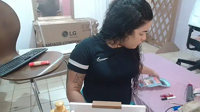 Snapshot of SecretBrunette chatting on October 2025 11:59:02 PM SecretBrunette online show from October 2025 11:59:02 PM