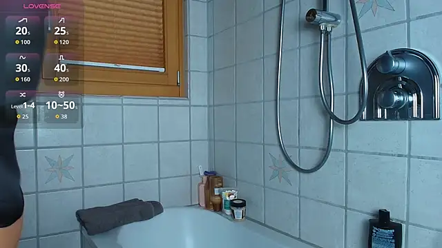 Snapshot of SashaSilk chatting on September 2025 08:12:02 PM SashaSilk online show from September 2025 08:12:02 PM