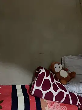 Bear-cute00 online show from September 2025 03:02:01 PM