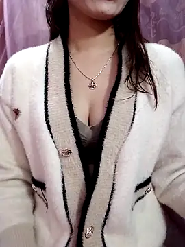 Snapshot of CherryBeii chatting on October 2025 03:23:02 PM CherryBeii online show from October 2025 03:23:02 PM