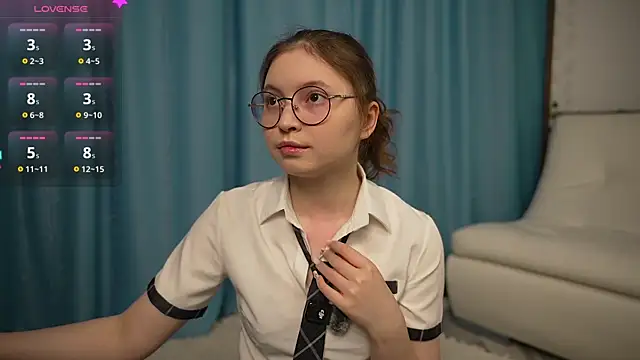 Ruminelle online show from October 2025 01:21:01 PM