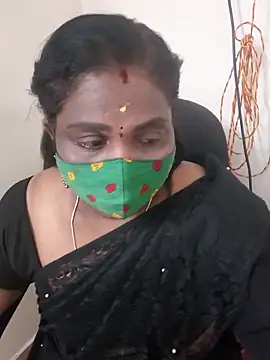 Snapshot of Tamil_Kavitha10 chatting on October 2025 03:54:01 PM Tamil Kavitha10 online show from October 2025 03:54:01 PM