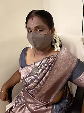 Snapshot of Tamil_Kavitha10 chatting on October 2025 02:04:02 PM Tamil Kavitha10 online show from October 2025 02:04:02 PM