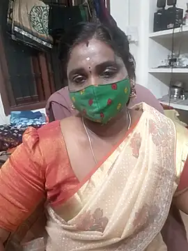 Snapshot of Tamil_Kavitha10 chatting on October 2025 04:08:01 PM Tamil Kavitha10 online show from October 2025 04:08:01 PM