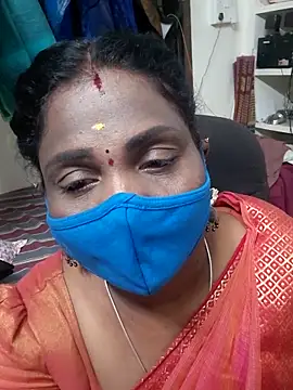 Snapshot of Tamil_Kavitha10 chatting on November 2025 05:13:01 PM Tamil Kavitha10 online show from November 2025 05:13:01 PM