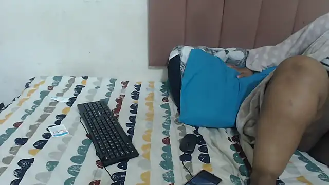 Snapshot of Chubby_Queenx255 chatting on November 2025 06:24:02 PM Chubby Queenx255 online show from November 2025 06:24:02 PM