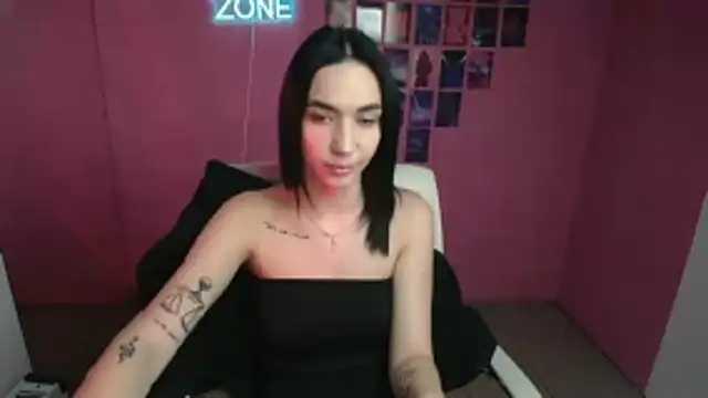 Snapshot of Bella_Night4 chatting on October 2025 05:48:02 AM Bella Night4 online show from October 2025 05:48:02 AM