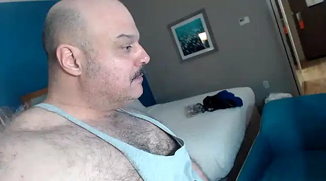 Snapshot of bullmusclejoe chatting on March 2025 04:29:02 AM bullmusclejoe online show from March 2025 04:29:02 AM