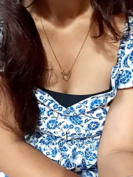 Snapshot of siya_rani67 chatting on October 2025 01:10:02 PM siya rani67 online show from October 2025 01:10:02 PM