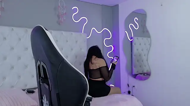 Emma visconti online show from October 2025 12:34:02 PM