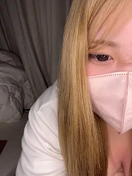 Chua-chan online show from October 2025 07:36:02 PM