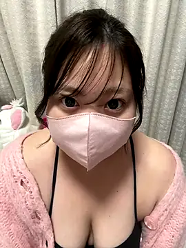 Chua-chan online show from November 2025 06:21:01 PM