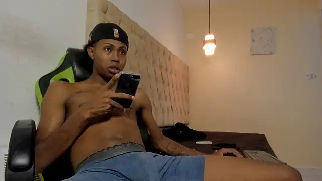 Jax Maliq online show from October 2025 11:07:01 PM