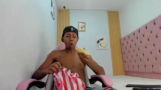 Jax Maliq online show from October 2025 02:24:01 AM