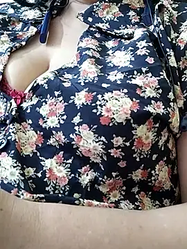 Snapshot of Janvi_-Love chatting on October 2025 09:51:02 AM Janvi -Love online show from October 2025 09:51:02 AM