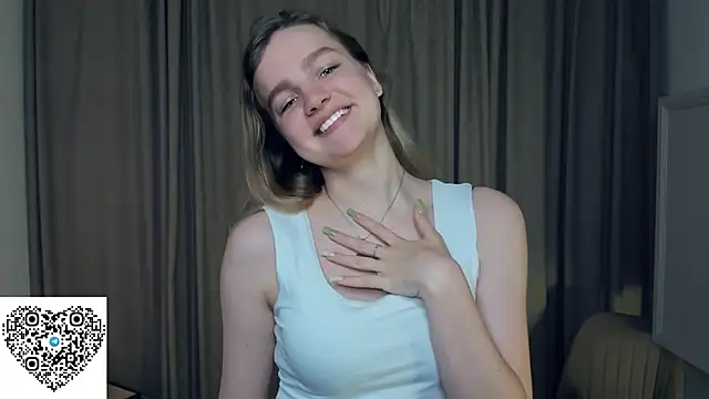 Snapshot of KerenFurguson chatting on October 2025 06:39:02 PM KerenFurguson online show from October 2025 06:39:02 PM