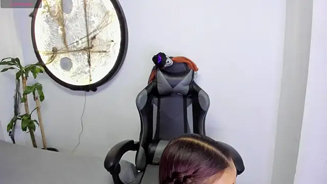 Snapshot of Miaa_Rosse chatting on October 2025 12:03:01 PM Miaa Rosse online show from October 2025 12:03:01 PM