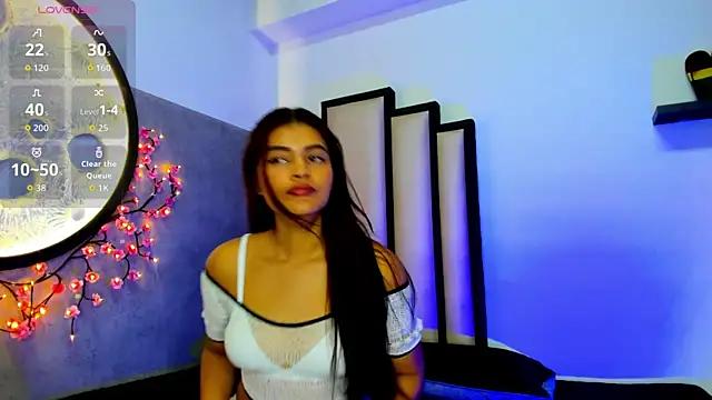 Snapshot of Miaa_Rosse chatting on October 2025 11:52:01 AM Miaa Rosse online show from October 2025 11:52:01 AM