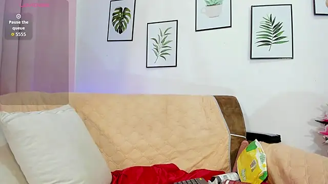 Karol w11 online show from October 2025 07:12:01 PM