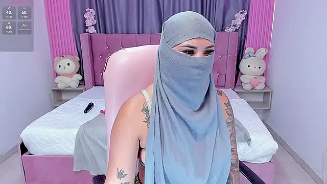 Nayla-Mouna online show from September 2025 05:27:01 PM