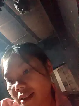 Snapshot of omiu-baby chatting on September 2025 10:37:02 PM omiu-baby online show from September 2025 10:37:02 PM