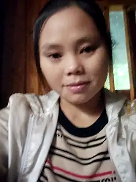 Snapshot of omiu-baby chatting on October 2025 12:27:01 AM omiu-baby online show from October 2025 12:27:01 AM