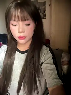 SarahBeii online show from October 2025 04:09:02 AM