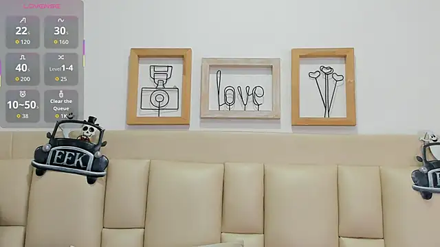 Snapshot of EbonyLudovica chatting on November 2025 02:35:02 AM EbonyLudovica online show from November 2025 02:35:02 AM