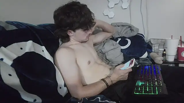 Snapshot of conradical18 chatting on September 2025 01:16:02 AM conradical18 online show from September 2025 01:16:02 AM
