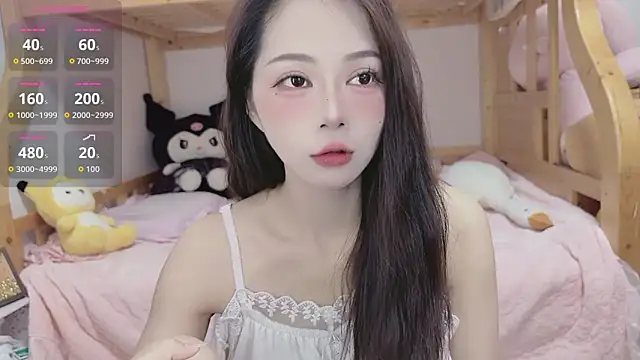 Snapshot of Sue101010 chatting on October 2025 01:20:01 PM Sue101010 online show from October 2025 01:20:01 PM